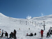 برف بازی در پر رفت و آمدترین قله ایران