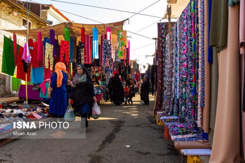 بازار محلی «تولم‌شهر» صومعه‌سرا