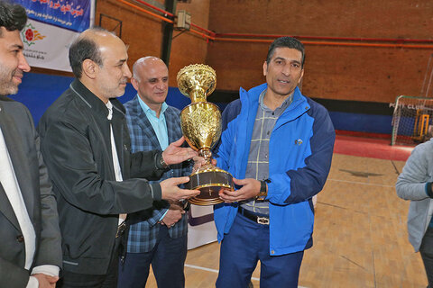گزارش تصويري | مسابقات فوتسال جام بلديه با قضاوت عليرضا فغاني