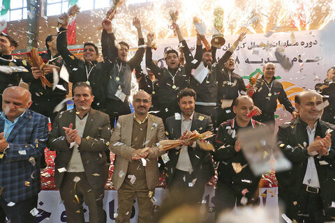 گزارش تصويري | مسابقات فوتسال جام بلديه با قضاوت عليرضا فغاني