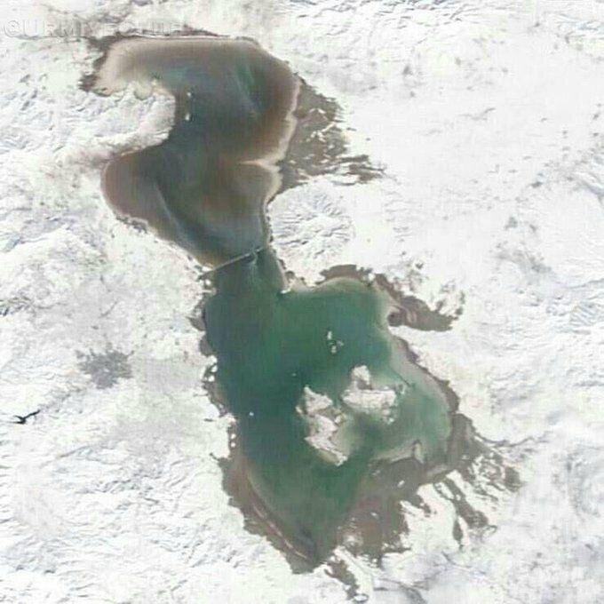 دریاچه ارومیه در آغوش برف
