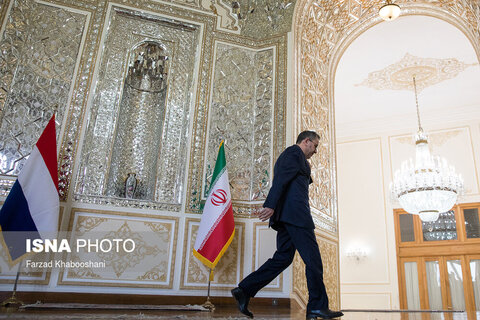 ظریف دیدار با استف بلاک وزیر خارجه هلند