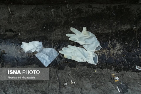 تصاویر رهاسازی ماسک‌ و دستکش‌ در معابر
