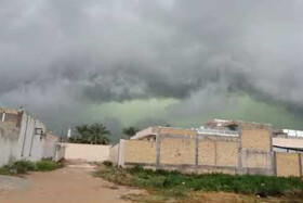 فیلم | لحظه ورود ابرهای سبزرنگ به استان فارس