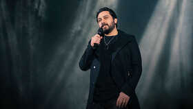 فیلم | جواب روزبه بمانی به سؤال آهنگ «کجا باید برم؟» در کنسرت آنلاین