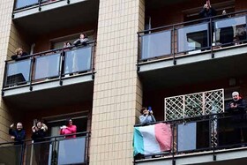 فیلم | تشویق به تداوم قرنطینه با حرکات موزون | رقص پیرمرد ١٠٠ ساله در بالکن