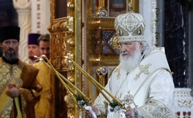 تصاویر | اقدام متفاوت کلیسای ارتدکس برای مقابله با کرونا