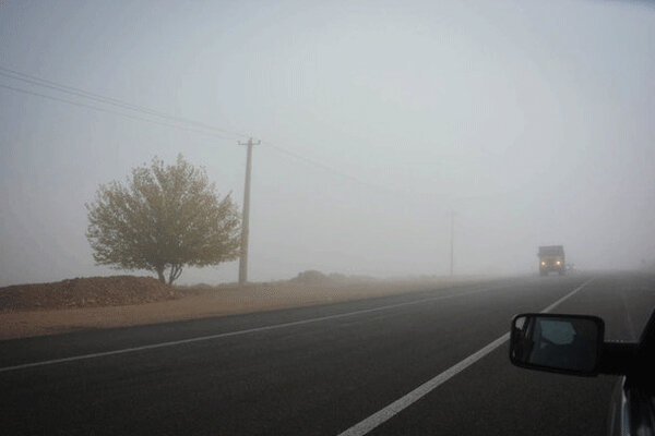 جاده مه ای
