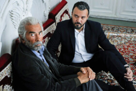 فرصتی که کامبیز دیرباز با سر به سمتش دوید