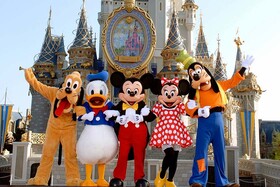 کارمندان دیزنی‌لند به مرخصی اجباری رفتند