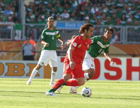 عکس | کامنت جالب بالاک برای علی کریمی | خاطره بازی با خواننده معروف آلمانی