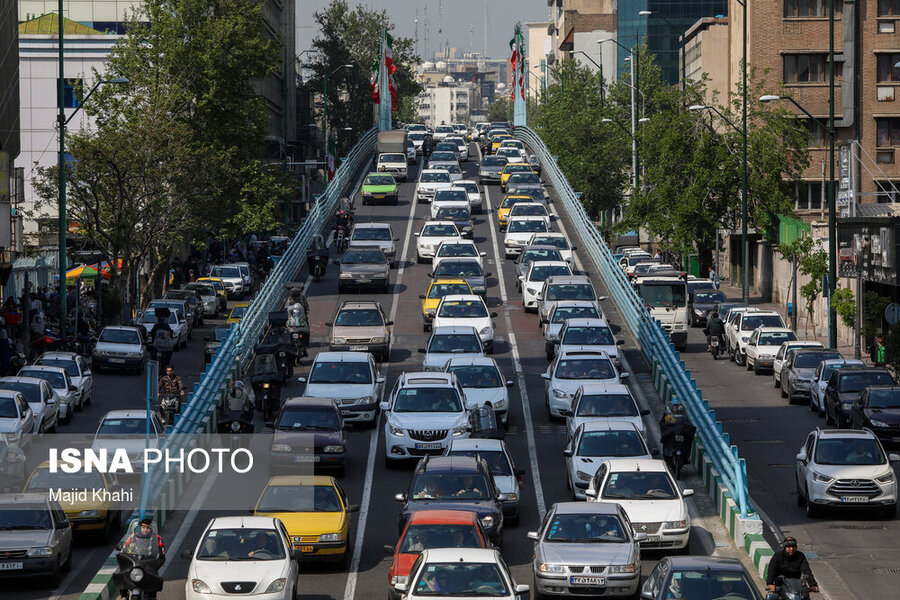 تهران بدون طرح ترافیک- خیابان حافظ تقاطع جمهوری