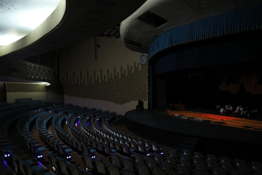سالن تئاتر