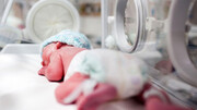 احتمال انتقال ویروس کرونا از رحم مادر به نوزاد