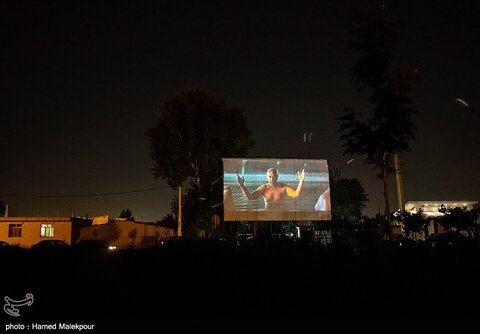 اولین سینما تراکتور در ایران