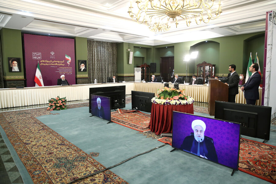 روحانی و افتتاح بزرگ‌ترین مرکز داده کشور