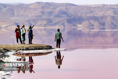 دریاچه زیبای مهارلو در شیراز