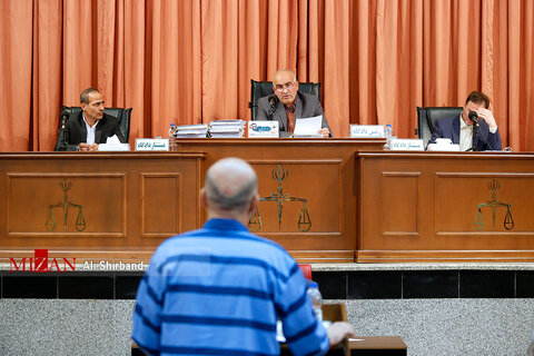 تصاویر دومین جلسه دادگاه اکبر طبری