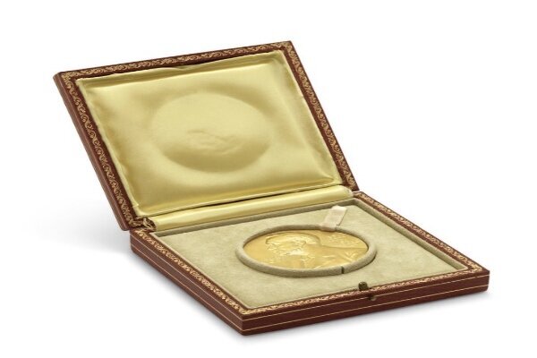 مدال طلای نوبل