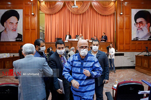 تصاویر پنجمین دادگاه اکبر طبری