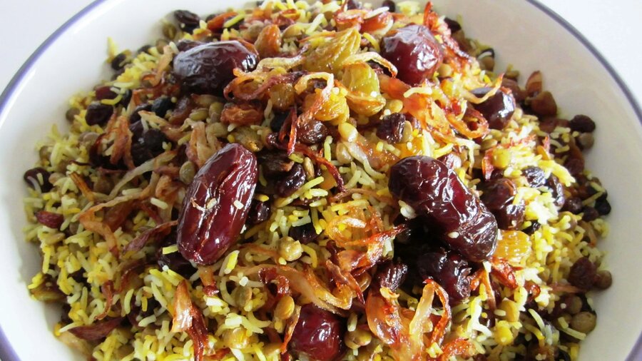 خوشمزه‌ترین خوراکی‌های چهارشنبه سوری | ایرانیان قدیم در این جشن چه می‌خوردند؟ | از آجیل مشکل گشا تا انواع آش‌