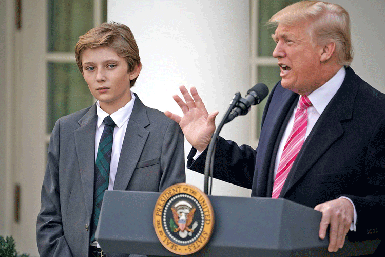 دانلد ترامپ با پسرش بارون