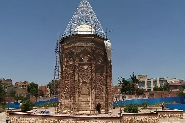 گنبد کبود مراغه