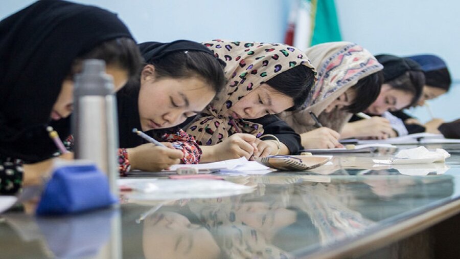 تحصیل اتباع غیر ایرانی