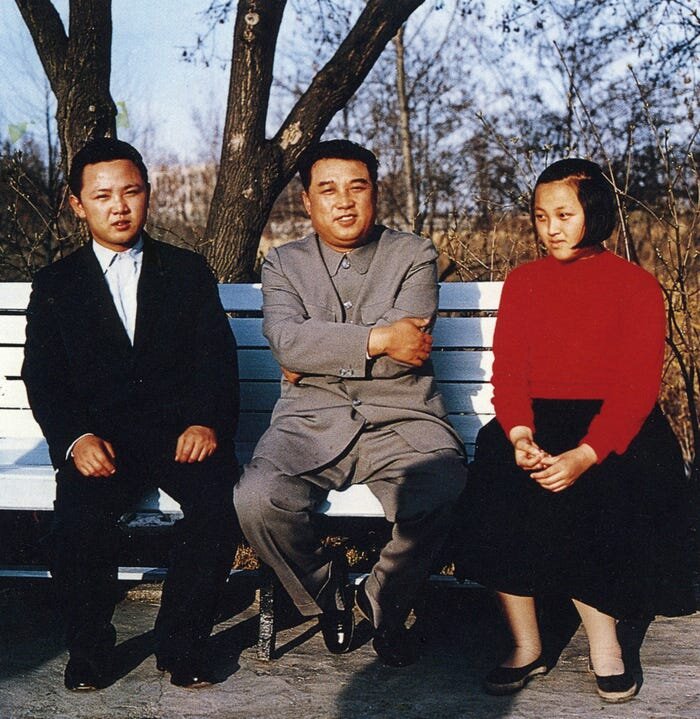 تصاویری دیده نشده از کیم جونگ اون | آنچه جهان از خانواده رهبر کره شمالی می‌داند | تصویری بی‌سابقه از خانواده کیم