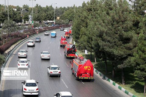 رژه عملیاتی نیروهای آتش‌نشانی مشهد