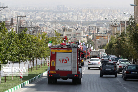 رژه عملیاتی نیروهای آتش‌نشانی مشهد