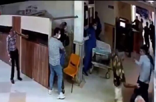 حمله اراذل به بیمارستان پورسینا رشت