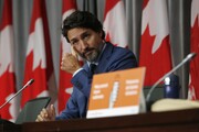 سنگ‌پرانی به نخست‌وزیر کانادا و واکنش ترودو