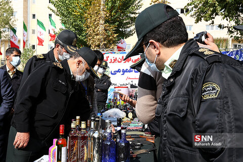 سردار حسین رحیمی در نمایشگاه پلیس