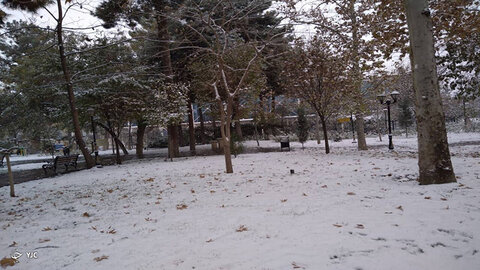 بارش برف پاییزی در مشهد