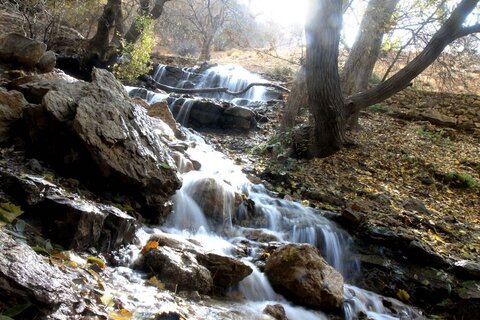نمای پاییزی آبشار یاسوج