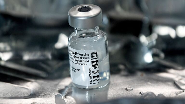 کانادا واکسن کرونای فایزر را تایید کرد| واکسیناسیون از هفته آینده شروع می‌شود