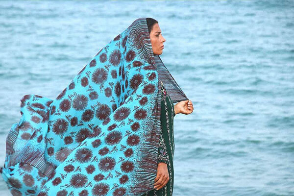 اقیانوس پشت پنجره