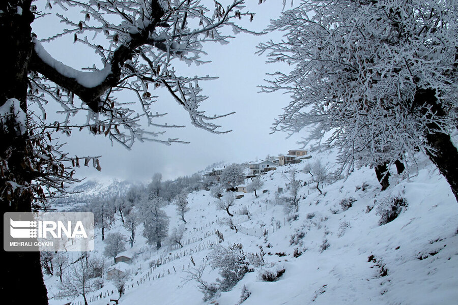 برف در روستاهای ییلاقی رضوانشهر‎