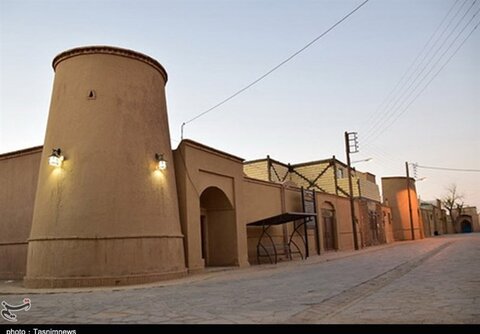 رباب، روستایی با معماری کویری و بادگیرهای تاریخی