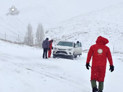 ۲۵ خانواده گرفتار در برف جاده‌های کوهستانی گرگان نجات یافتند