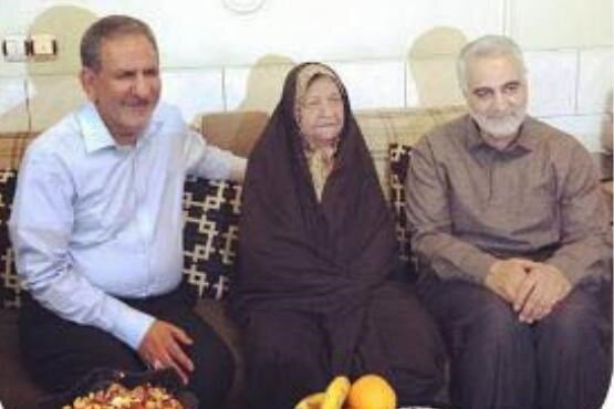 سردار سلیمانی در خانه مادر جهانگیری