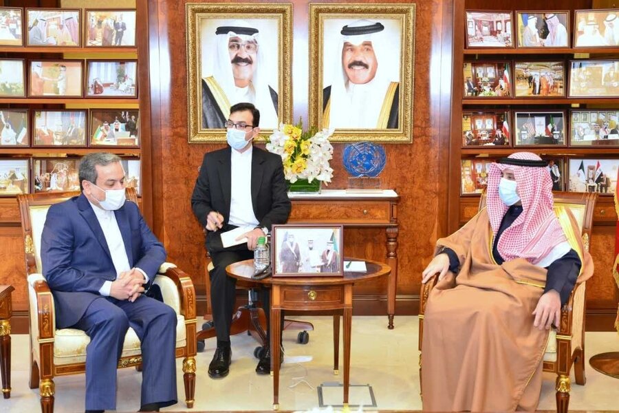 دیدار دکتر عراقچی با وزیر امور خارجه کویت