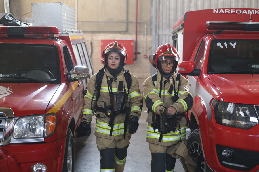 آتش نشان زن