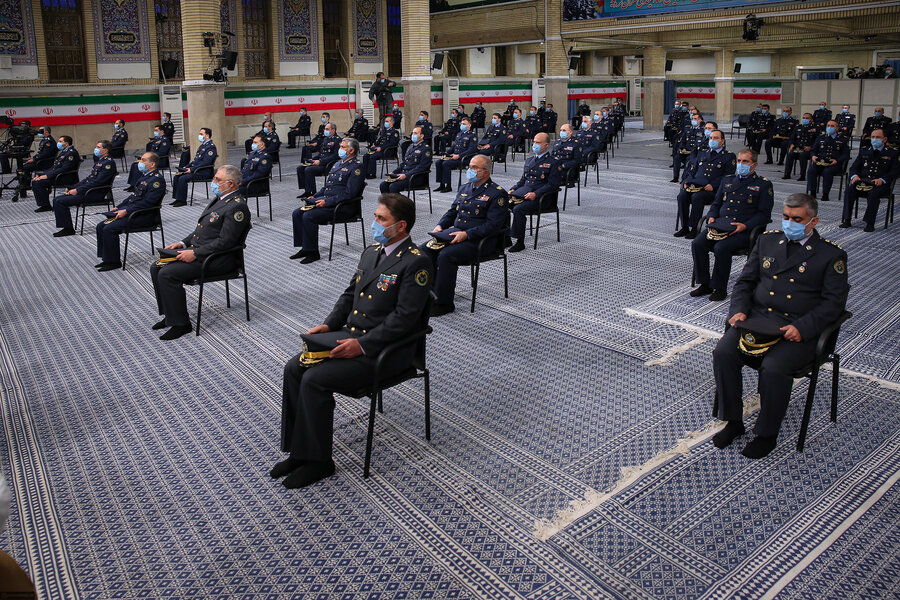دیدار فرماندهان و کارکنان نیروی هوایی ارتش با فرمانده کل قوا/عکس