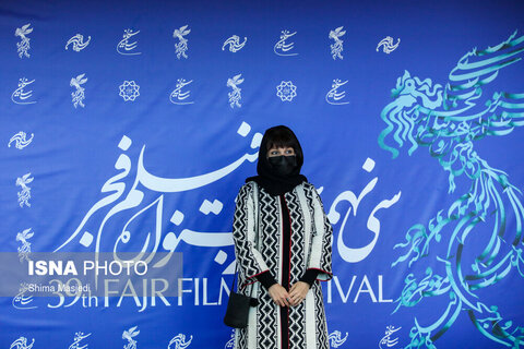 ایدا پناهنده کارگردان فیلم «تی تی» در سی و نهمین جشنواره بین‌المللی فیلم فجر
