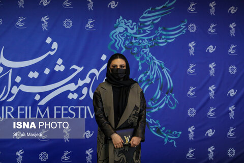 لیندا کیانی بازیگر فیلم «منصور» در سی و نهمین جشنواره بین‌المللی فیلم فجر