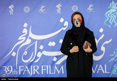 گلاره عباسی بازیگر فیلم «ابلق» در سی و نهمین جشنواره فیلم فجر