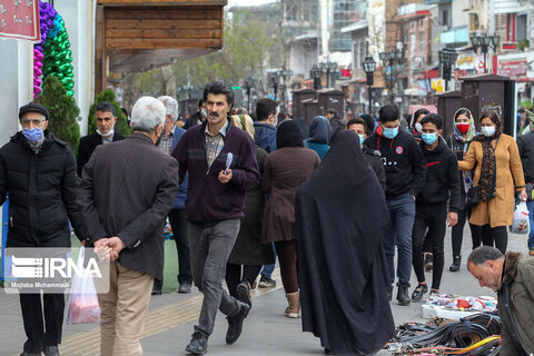 شلوغی بازار رشت در روزهای کرونایی