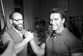 واکنش آرنولد به درگذشت الگوی خود | پرورش‌اندام را با دیدن ولاسوف شروع کردم